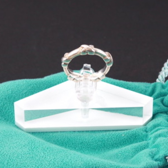 TIFFANY & CO. STERLING SILVER STACKABLE SIGNATURE “X” BAND Size 7 - Picture 1 of 1